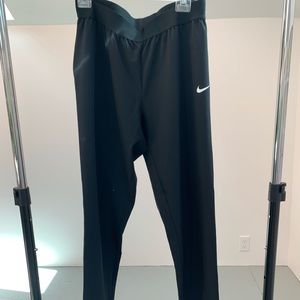 Nike Bliss Victory Joggers